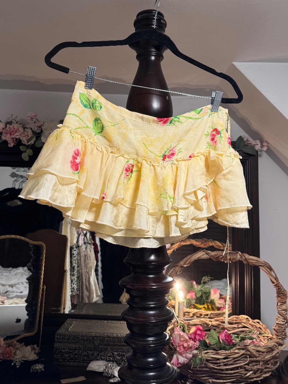 Super rare Y2K Abercrombie silk mini skirt XS